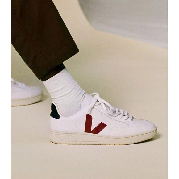 Veja V-12 Panelled Lace Up Sneakers in Leather  White/Marsala/Nautico Sz 11.5 - Picture 1 of 14